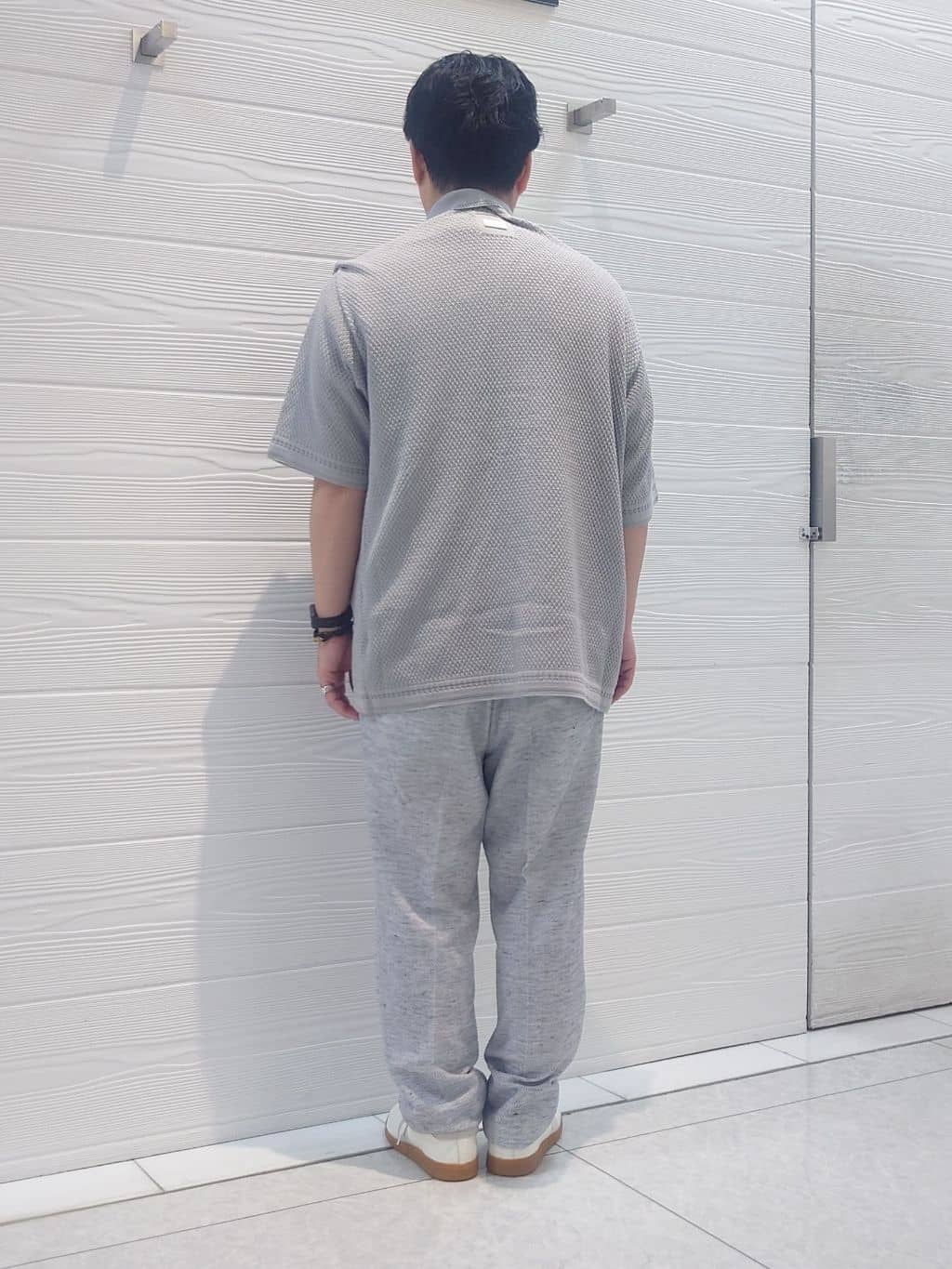 かずさんの「TAKEO KIKUCHI｜【抗菌防臭／5サイズ展開】ハイゲージポンチ Tシャツ」を使ったコーディネート