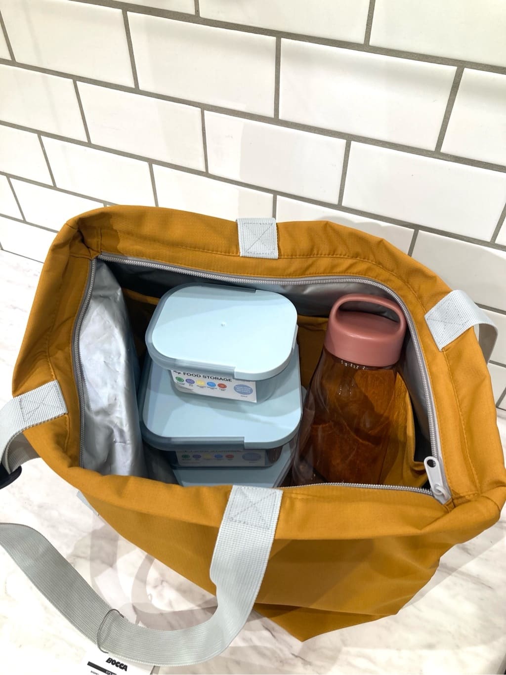 htm.さんの「212 KITCHEN STORE｜Daily ウォーターボトル 1L RD＜marna マーナ＞」を使ったコーディネート