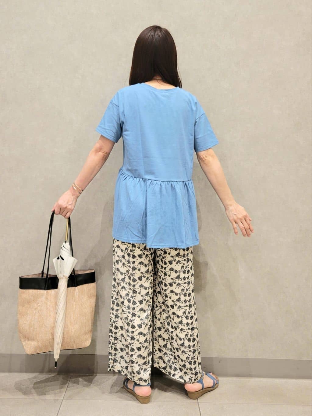 ユウさんの「SHOO･LA･RUE｜【長傘/晴雨兼用/because】遮光バイカラーパラソル」を使ったコーディネート