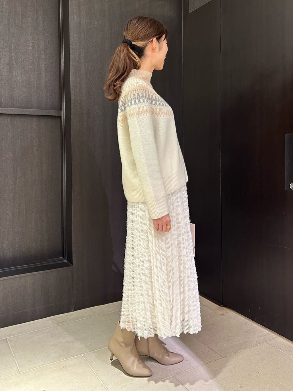 フジワラさんの「UNTITLED｜」を使ったコーディネート