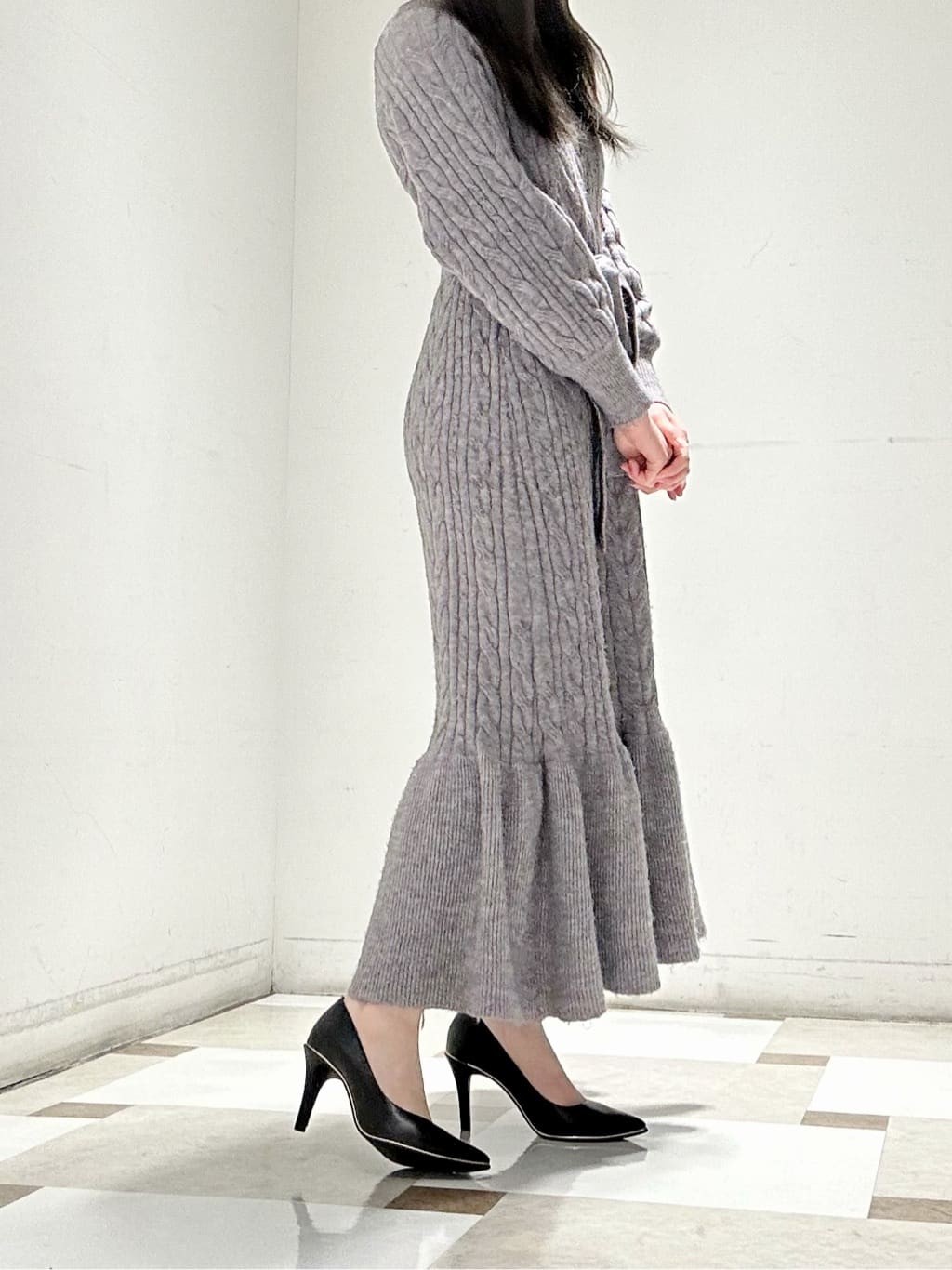 takeさんの「ESPERANZA｜【レイン対応/12時間パンプス】約8.5cm　歩きやすくて疲れにくい」を使ったコーディネート