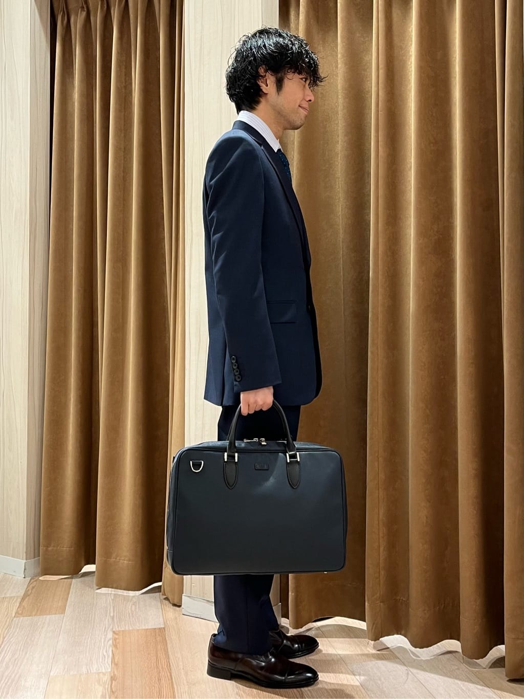 URAさんの「TAKEO KIKUCHI｜【Made in JAPAN】ドビーストライプ ドレス シャツ」を使ったコーディネート