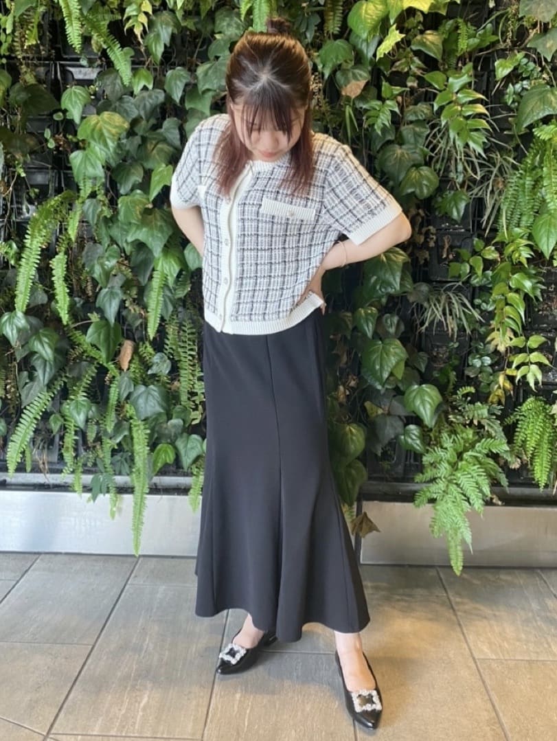 まっきーさんの「ESPERANZA｜《定番》晴雨兼用クッションフラットパンプス」を使ったコーディネート