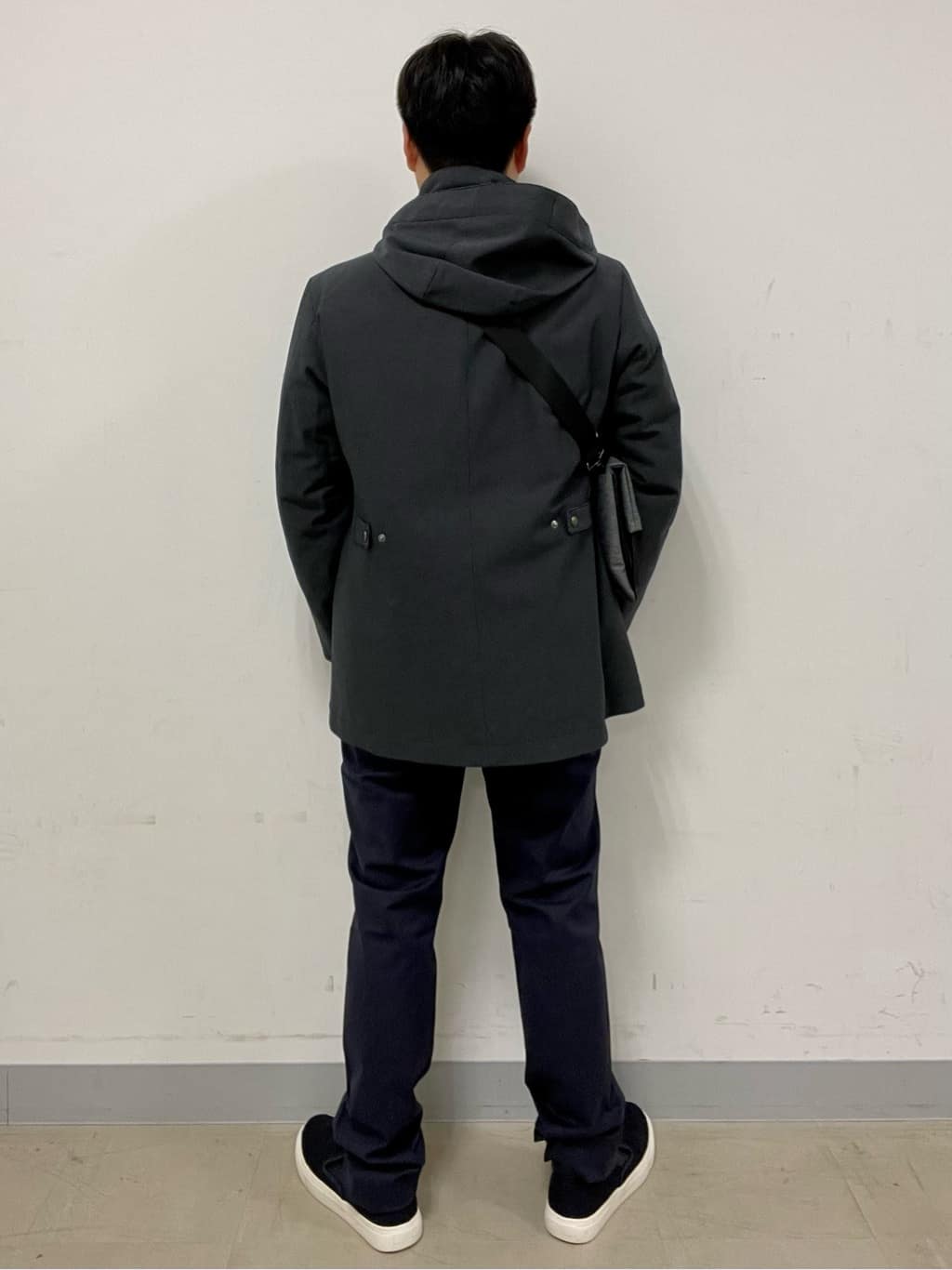 中村さんの「TAKEO KIKUCHI｜【全7サイズ&times;8色展開！】トップマルチヘリンボン パンツ」を使ったコーディネート