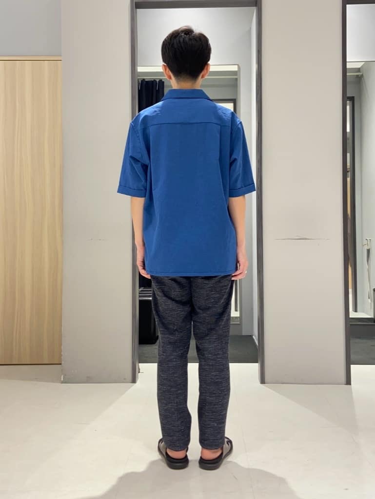 わいずみさんの「TAKEO KIKUCHI｜【尾州織】リネンブレンド メッシュパンツ」を使ったコーディネート