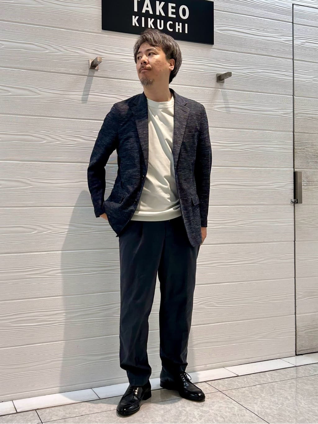 すーさんの「TAKEO KIKUCHI｜【抗菌防臭／5サイズ展開】ハイゲージポンチ Tシャツ」を使ったコーディネート