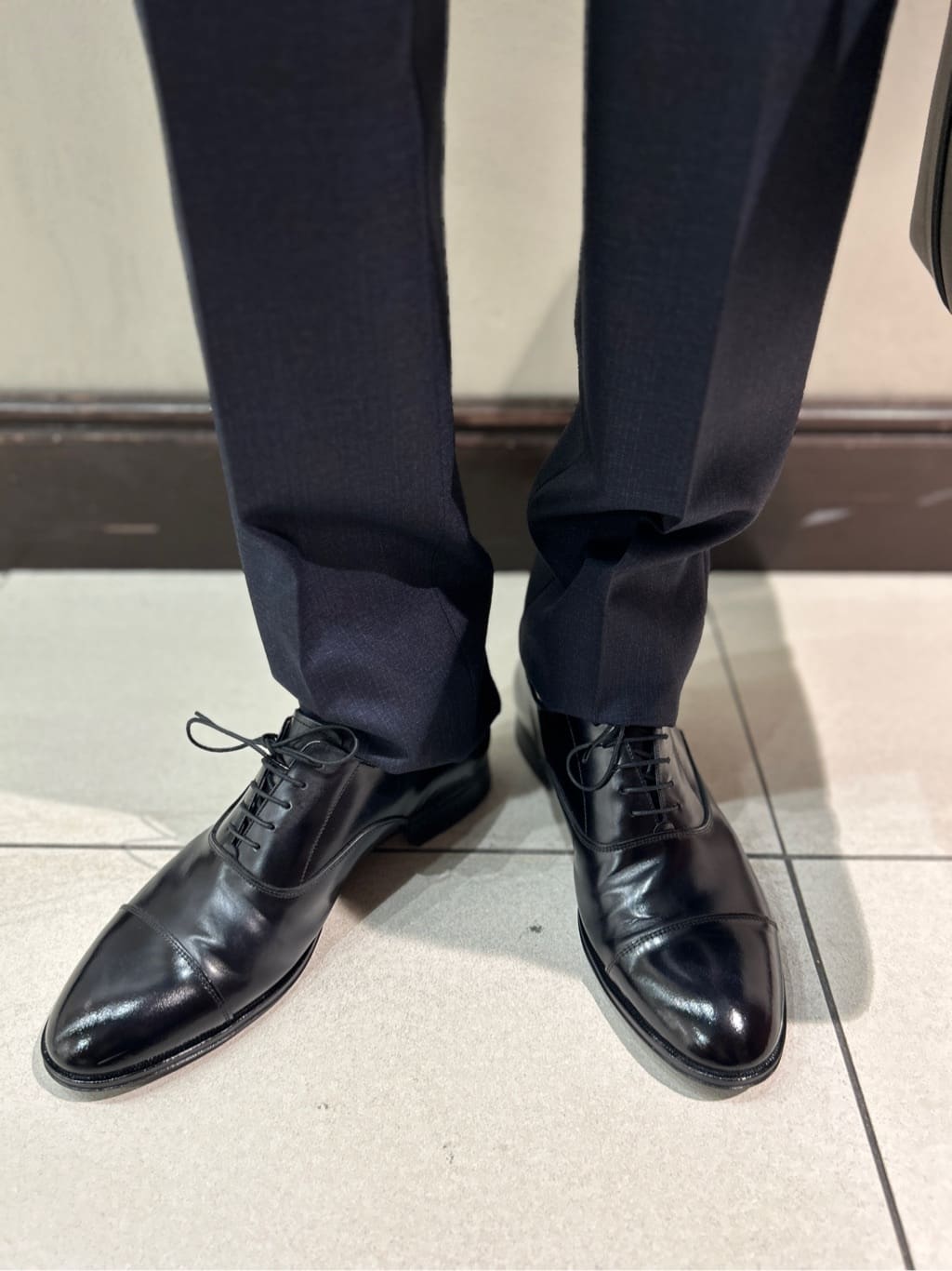 トモさんの「TAKEO KIKUCHI｜【Made in JAPAN】ドビーストライプ ドレス シャツ」を使ったコーディネート
