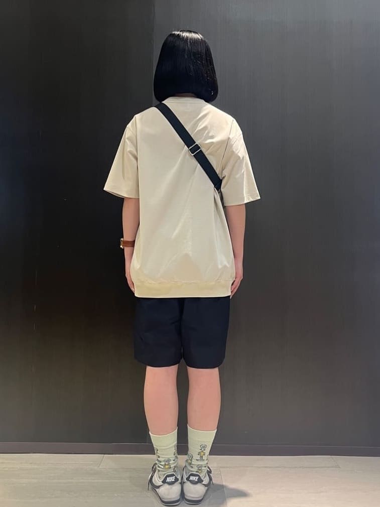みちゃおさんの「TAKEO KIKUCHI｜【抗菌防臭／5サイズ展開】ハイゲージポンチ Tシャツ」を使ったコーディネート
