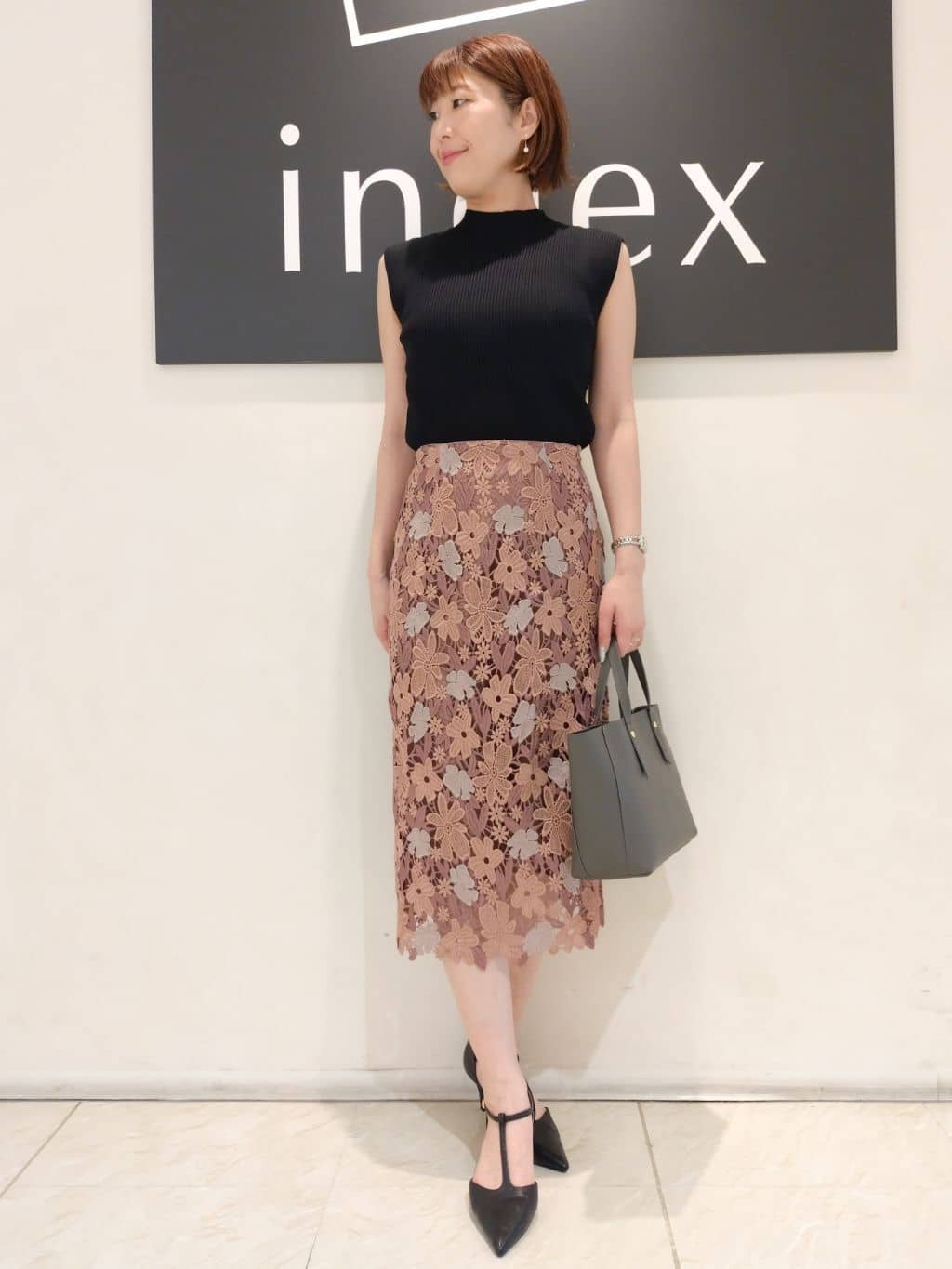n.さんの「index｜【抗菌防臭加工/7cmヒール】ベーシックパンプス/通勤対応」を使ったコーディネート