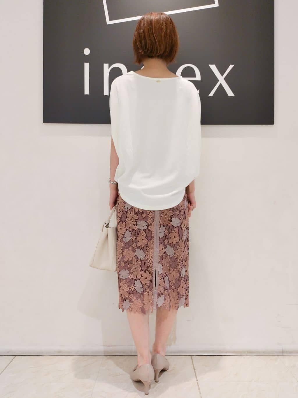 n.さんの「index｜【抗菌防臭加工/7cmヒール】ベーシックパンプス/通勤対応」を使ったコーディネート