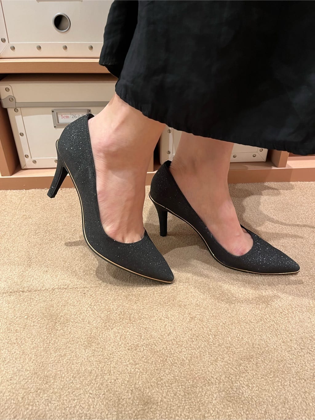 kaoriさんの「ESPERANZA｜【12時間パンプス】約8.5?／ラメ素材　歩きやすくて疲れにくい」を使ったコーディネート