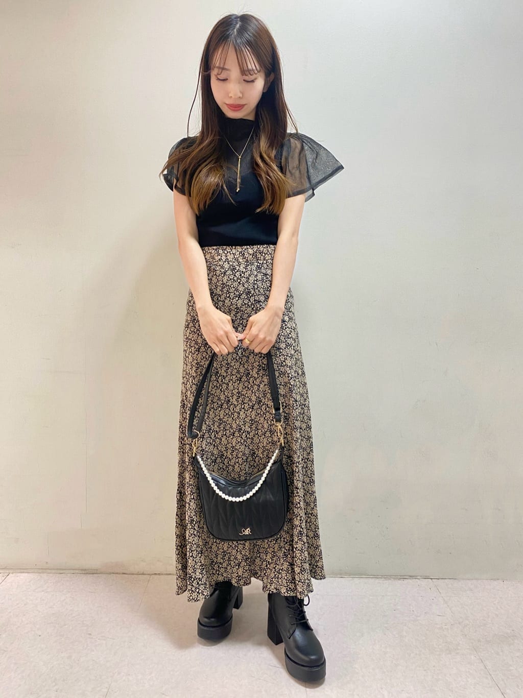 sakiさんの「ESPERANZA｜厚底レースアップブーツ」を使ったコーディネート