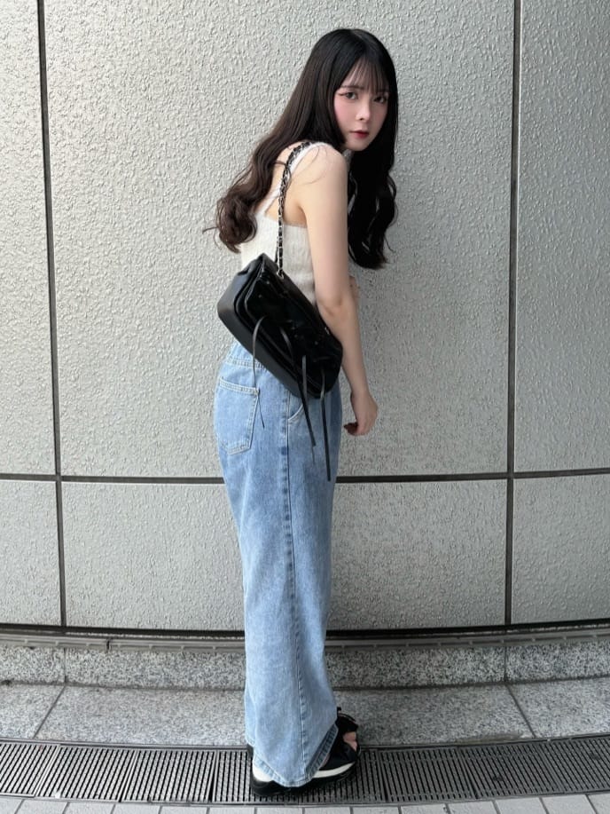 HUANG WEI HSUANさんの「ESPERANZA｜」を使ったコーディネート