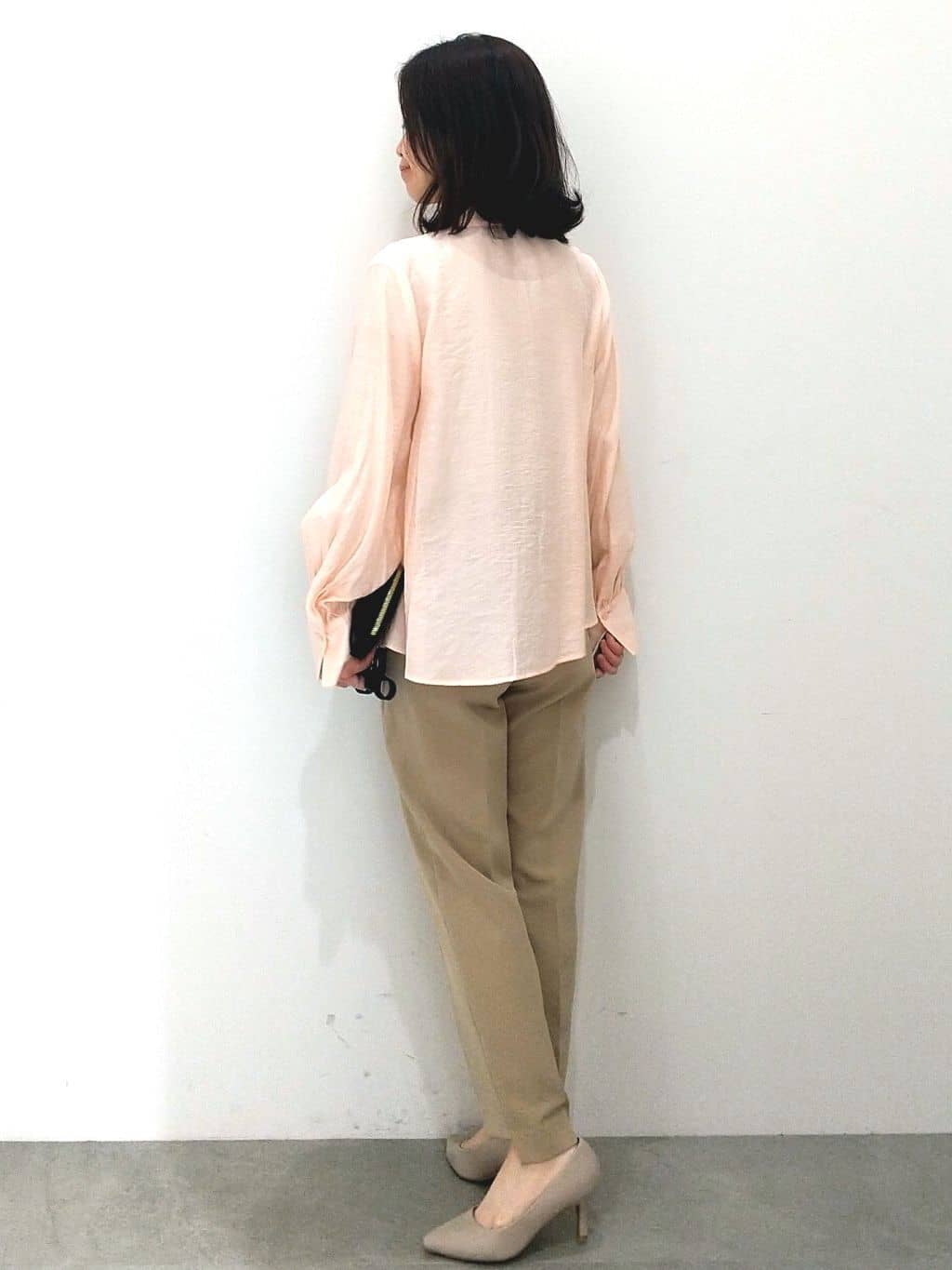 Matsuさんの「OPAQUE.CLIP｜【抗菌防臭加工/7cmヒール】ベーシックパンプス/通勤対応」を使ったコーディネート