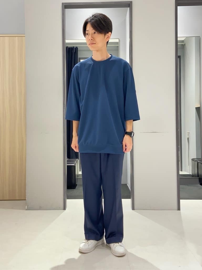 わいずみさんの「TAKEO KIKUCHI｜【Three by Three】シャイニーシャークピンヘッド ベスト / 3ピース対応」を使ったコーディネート