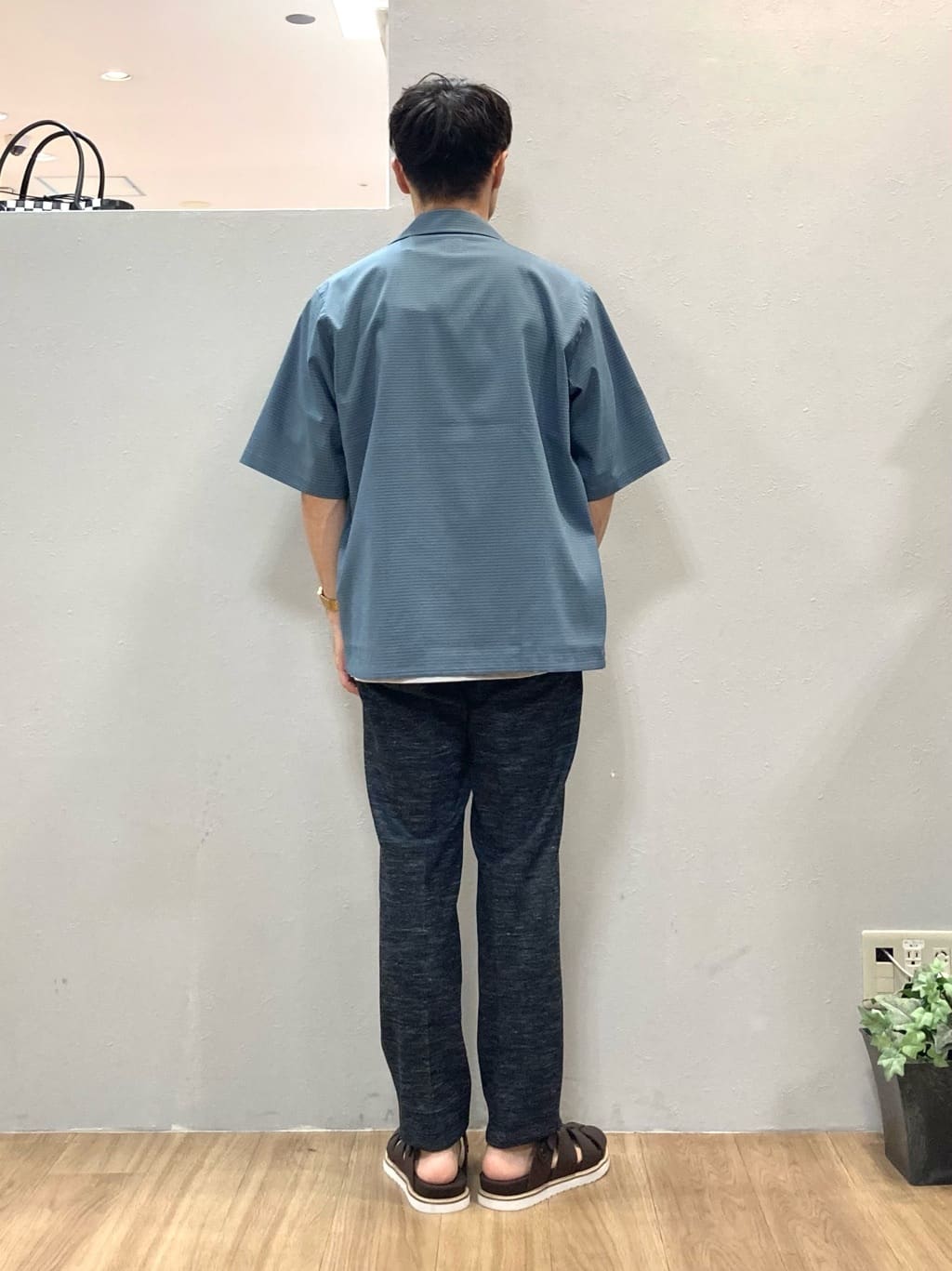 シュンさんの「TAKEO KIKUCHI｜【尾州織】リネンブレンド メッシュパンツ」を使ったコーディネート