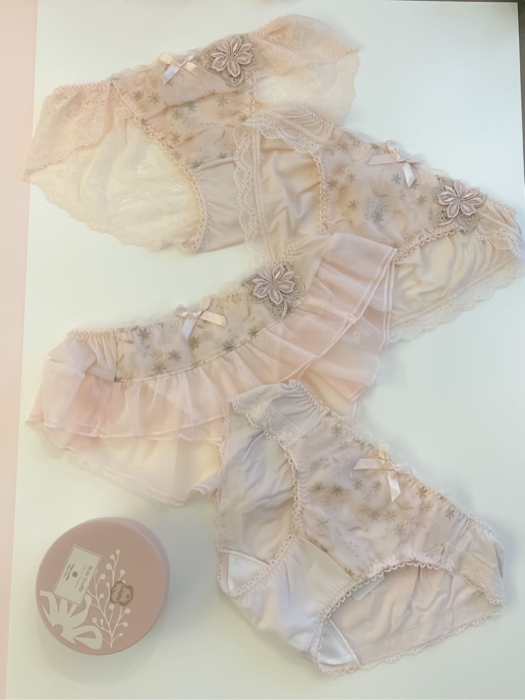 Umeさんの「Risa Magli｜」を使ったコーディネート