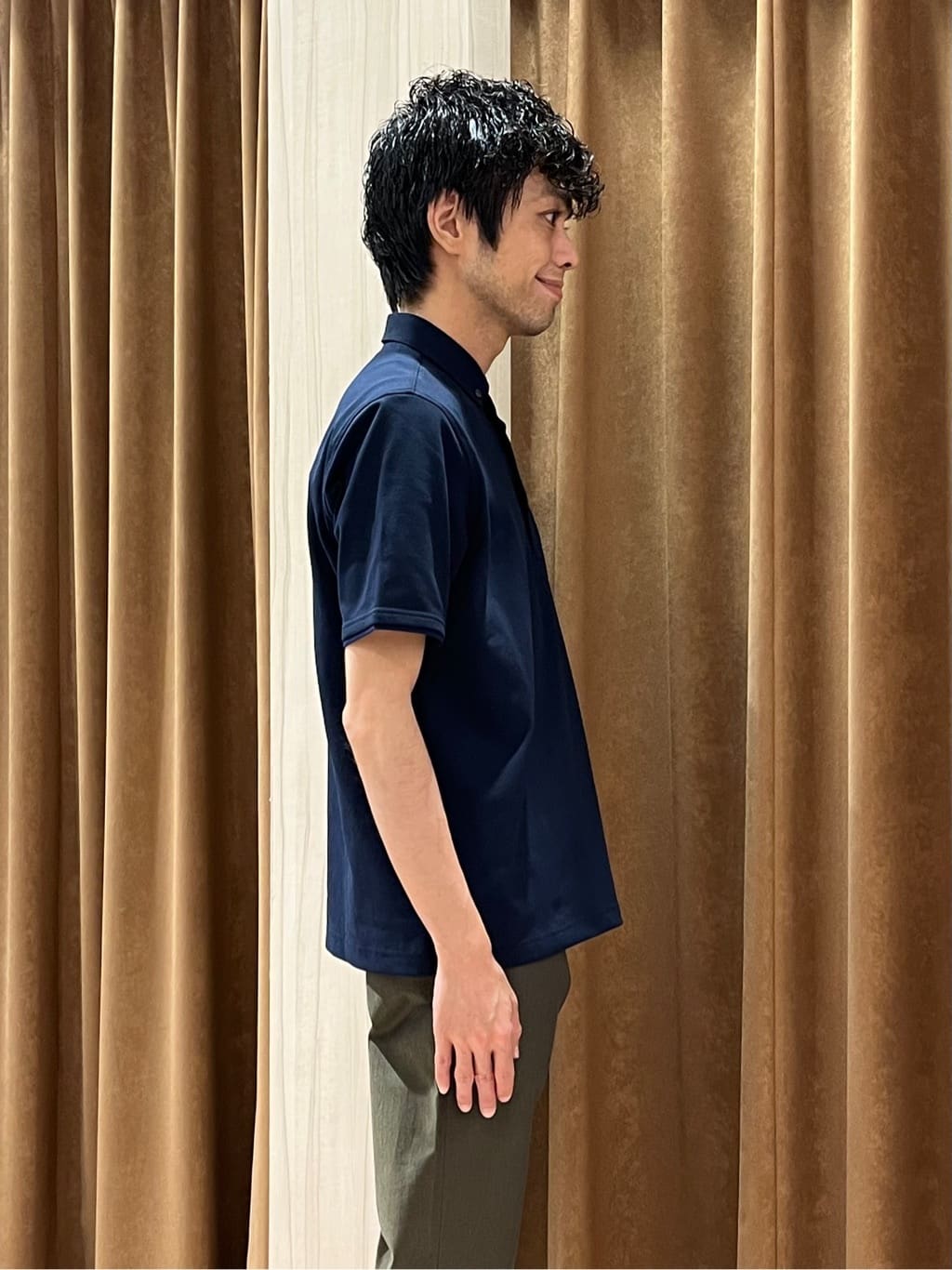 URAさんの「TAKEO KIKUCHI｜【全7サイズ&times;8色展開！】トップマルチヘリンボン パンツ」を使ったコーディネート