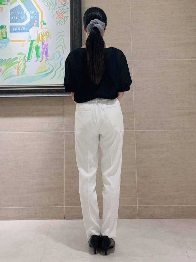 まこさんの「UNTITLED｜【日本製・本革】Comfit Dresser Pumps（コンフィットドレッサーパンプス）」を使ったコーディネート