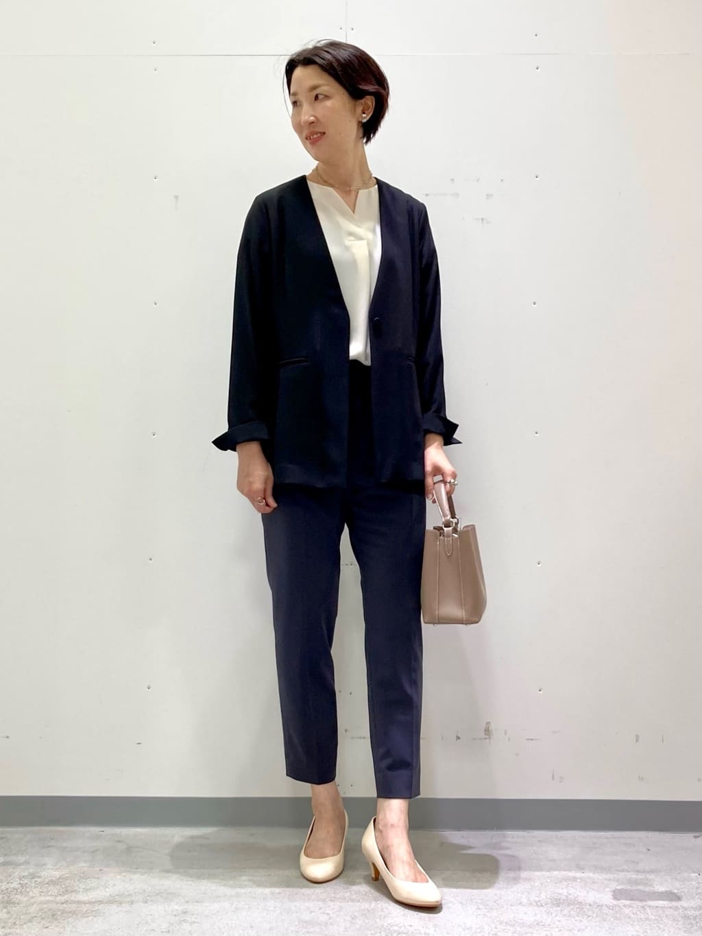 yuriさんの「INDIVI｜【洗える/通勤/UVケア/日本製】ストレッチテーラードジャケット」を使ったコーディネート