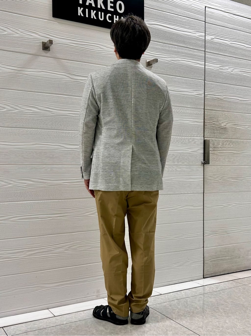 すーさんの「TAKEO KIKUCHI｜【抗菌防臭／5サイズ展開】ハイゲージポンチ Tシャツ」を使ったコーディネート