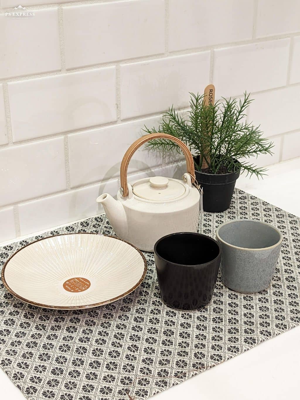 シモさんの「212 KITCHEN STORE｜祥　土瓶急須　絹 ＜SALIU サリュウ＞」を使ったコーディネート