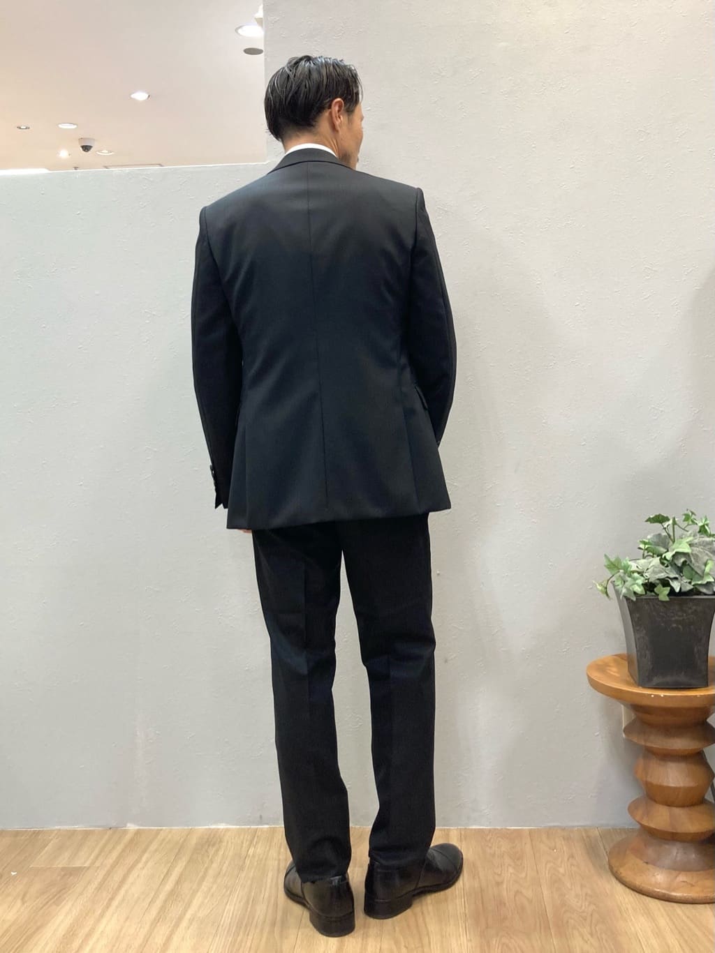 シュンさんの「TAKEO KIKUCHI｜【Made in JAPAN】矢絣（やがすり）スーツ／スリーピース対応」を使ったコーディネート