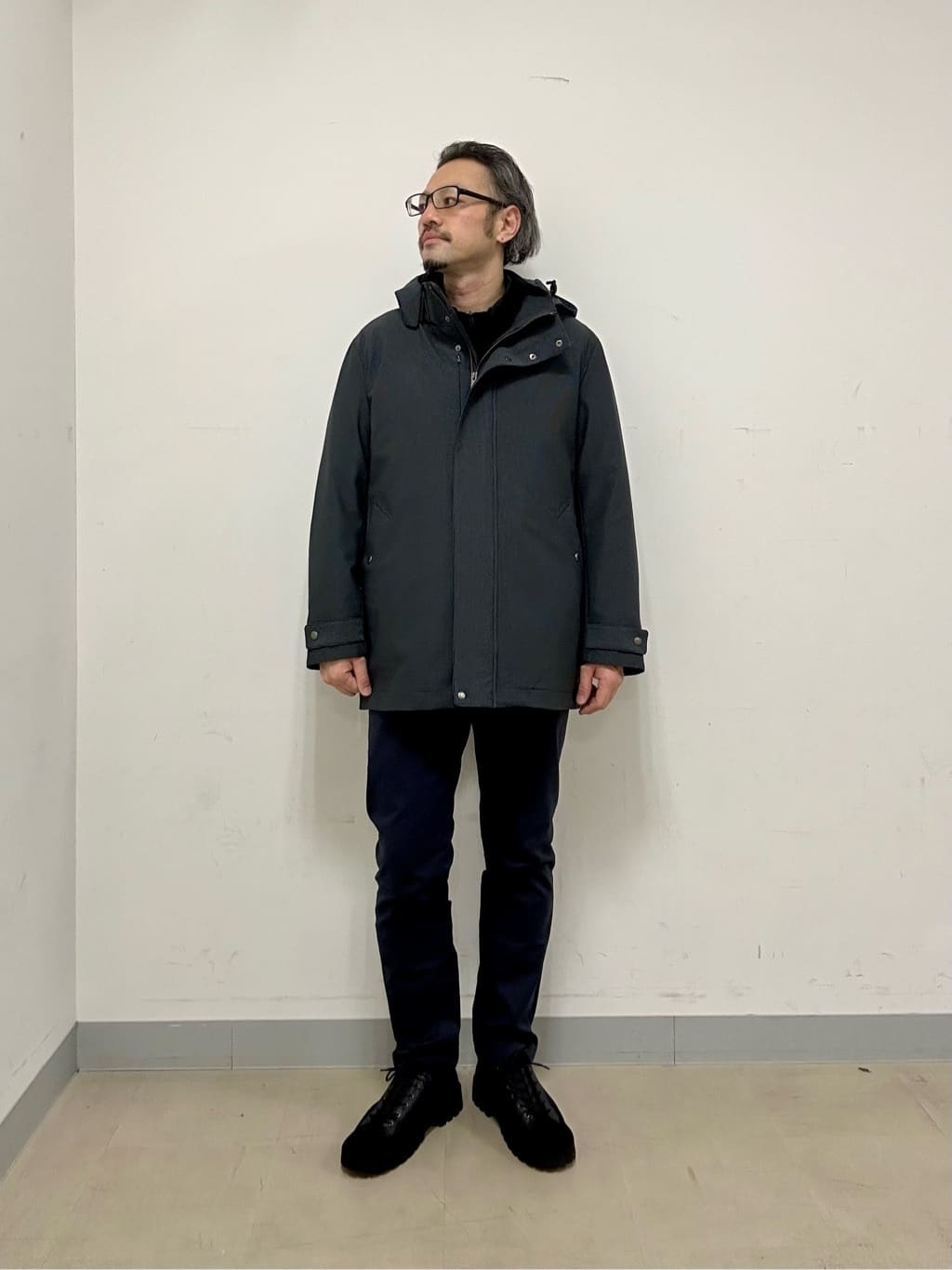 coheyさんの「TAKEO KIKUCHI｜【全7サイズ&times;8色展開！】トップマルチヘリンボン パンツ」を使ったコーディネート