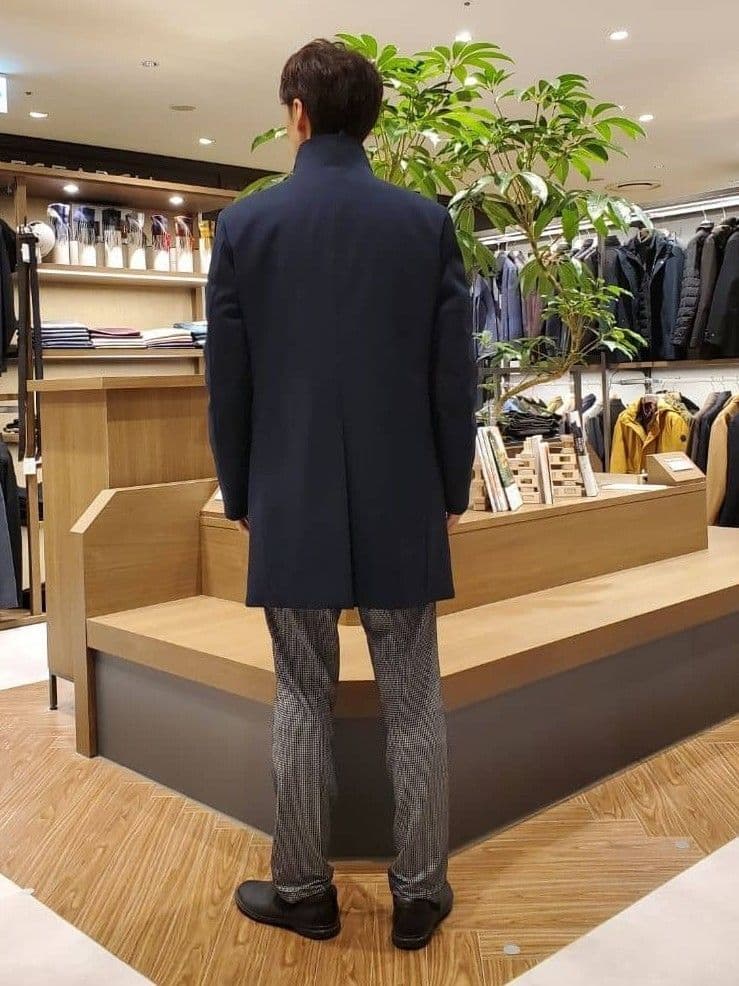 ishidaさんの「TAKEO KIKUCHI｜【Three by Three】シャイニーシャークピンヘッド ベスト / 3ピース対応」を使ったコーディネート