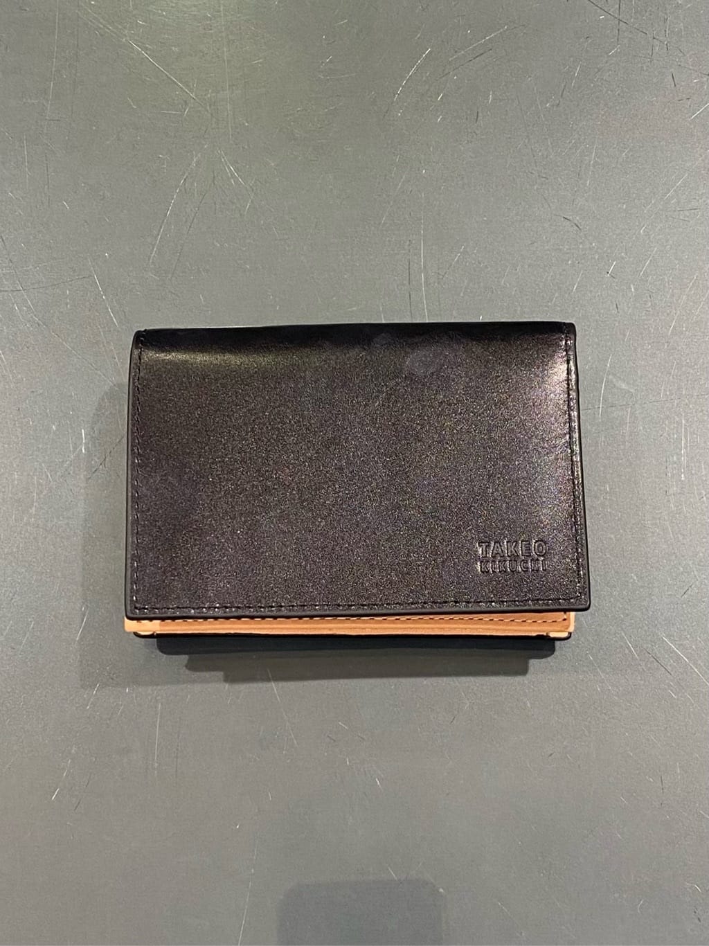 uedaさんの「TAKEO KIKUCHI｜【ソフト＆ナチュラル】ミニメッシュ レザー 名刺入れ」を使ったコーディネート