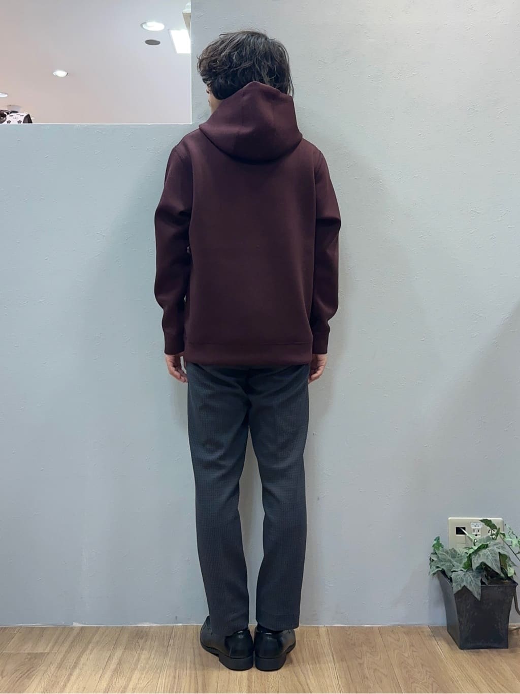 Uさんの「TAKEO KIKUCHI｜【Sサイズ～】エアダン プルオーバー パーカ」を使ったコーディネート