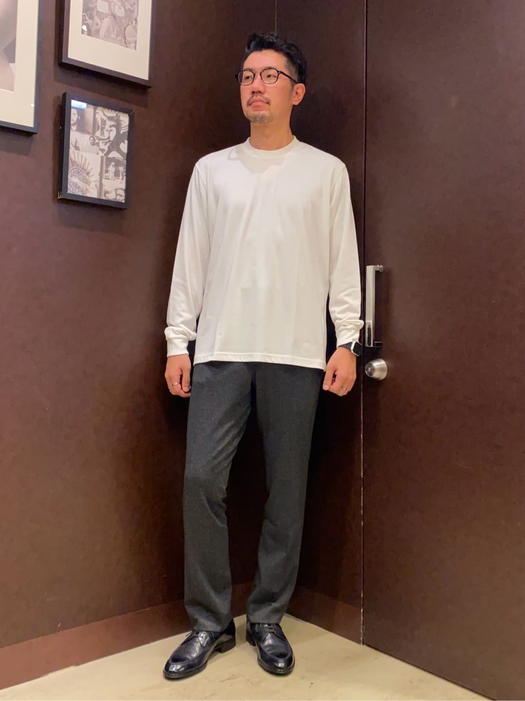 shuheiさんの「TAKEO KIKUCHI｜【Sサイズ～】メランジ ストレッチ ジャージー スラックス」を使ったコーディネート