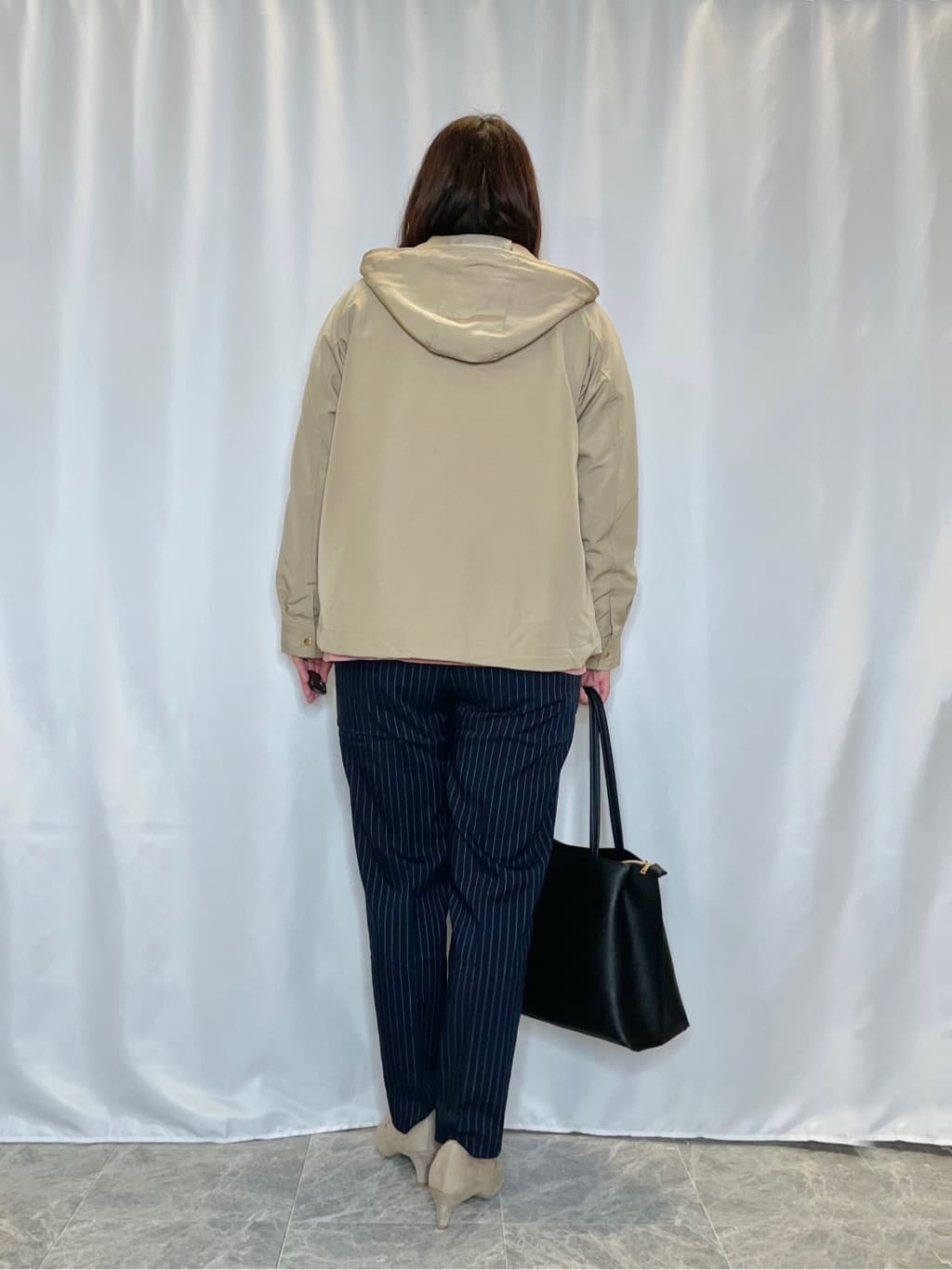 Ayaさんの「SHOO･LA･RUE｜【洗える/SS-3L】すっきりキレイにかっこよく 大人のテーパードパンツ」を使ったコーディネート