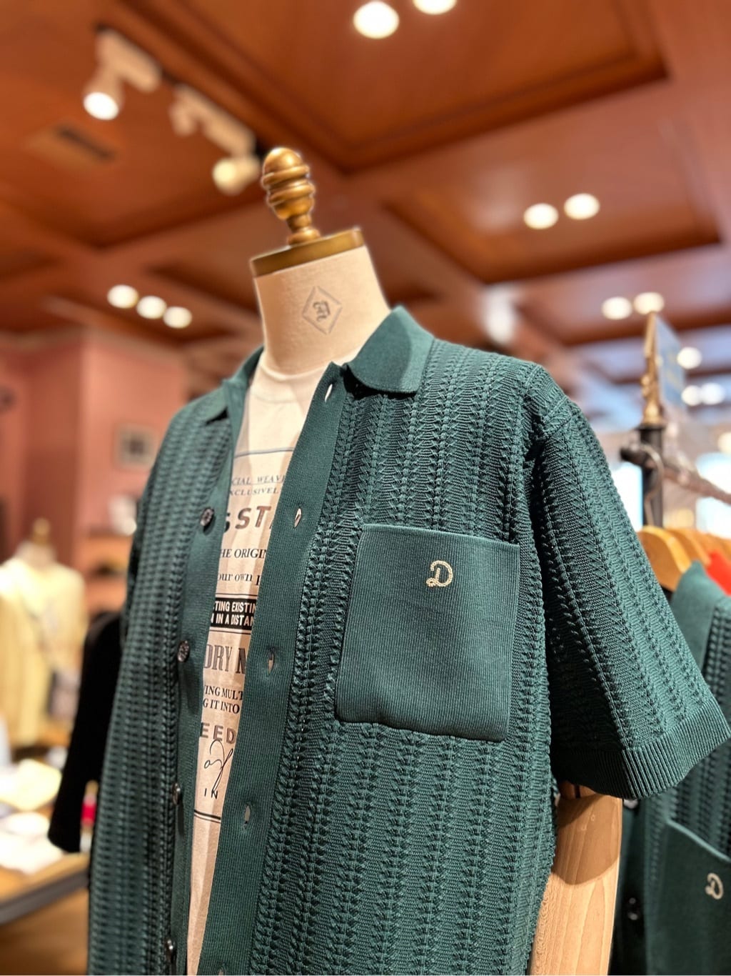 須田　慎二郎さんの「DRESSTERIOR｜【撥水加工/Safari5月号掲載】ローファー」を使ったコーディネート