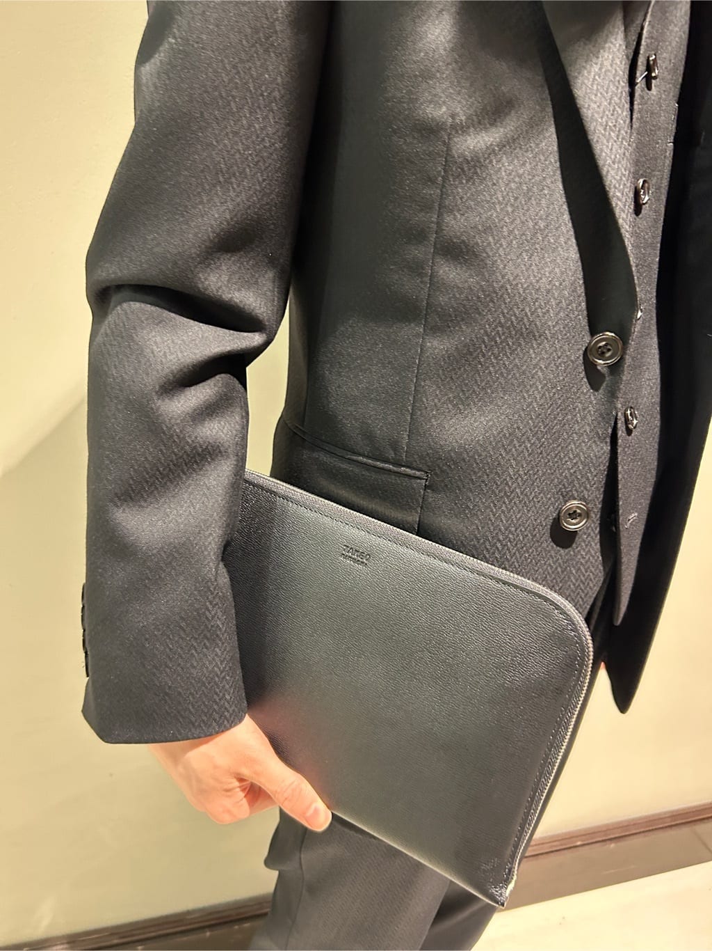 Tightさんの「TAKEO KIKUCHI｜【Made in JAPAN】矢絣（やがすり）スーツ／スリーピース対応」を使ったコーディネート