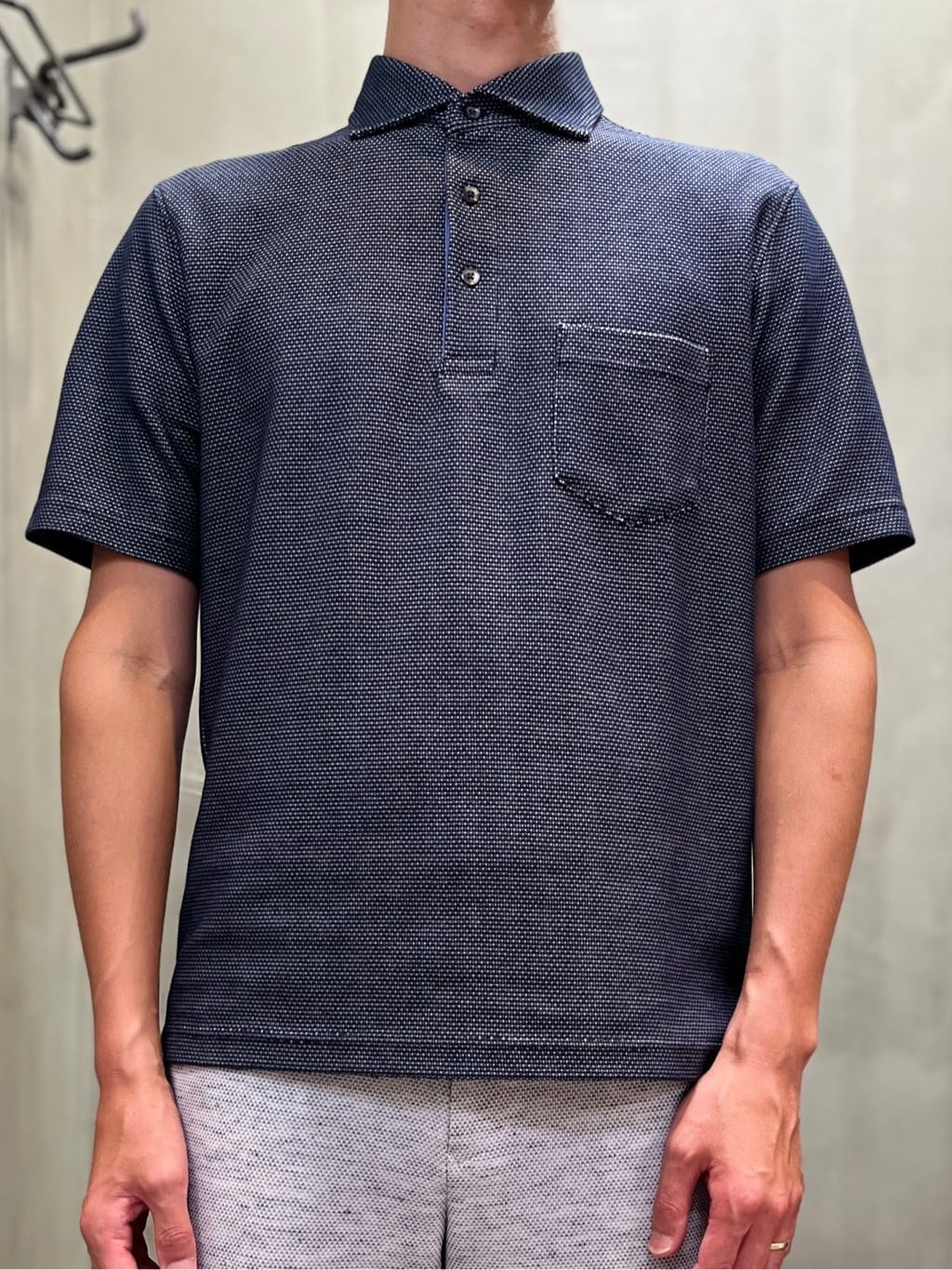 mutoさんの「TAKEO KIKUCHI｜【抗菌防臭／9色5サイズ展開】ハニカムメランジ ポロシャツ」を使ったコーディネート