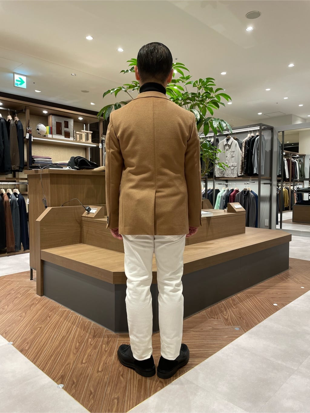sioさんの「TAKEO KIKUCHI｜【Sサイズ～】ストレッチ デニム パンツ」を使ったコーディネート