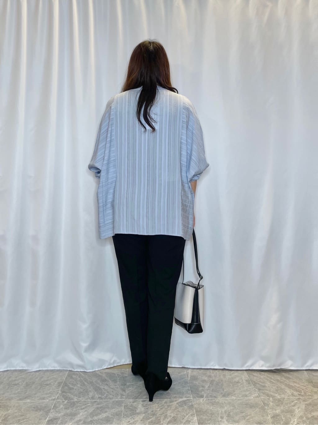 Ayaさんの「SHOO･LA･RUE｜【洗える/SS-3L】すっきりキレイにかっこよく 大人のテーパードパンツ」を使ったコーディネート