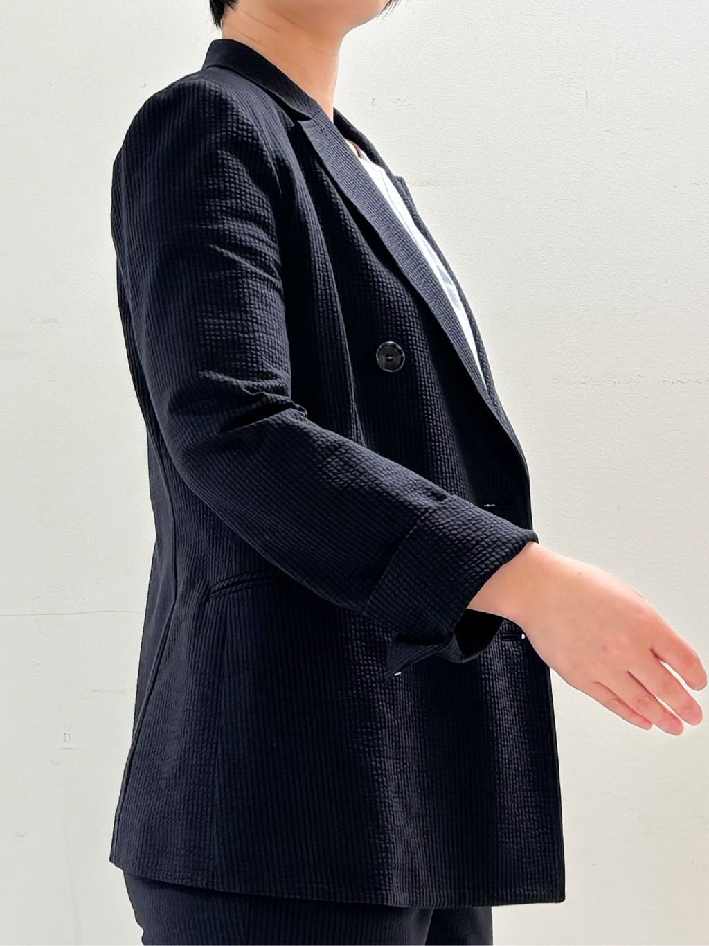 yasukoさんの「COUP DE CHANCE｜◆【洗える／日本製／ラメ入り】上品ラウンドネックプルオーバー」を使ったコーディネート
