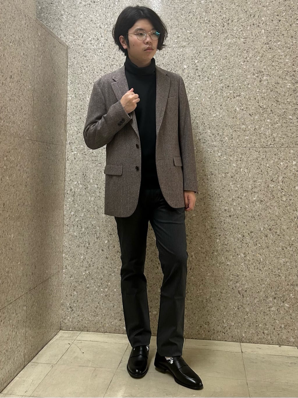 KATTUUさんの「TAKEO KIKUCHI｜【全7サイズ&times;8色展開！】トップマルチヘリンボン パンツ」を使ったコーディネート