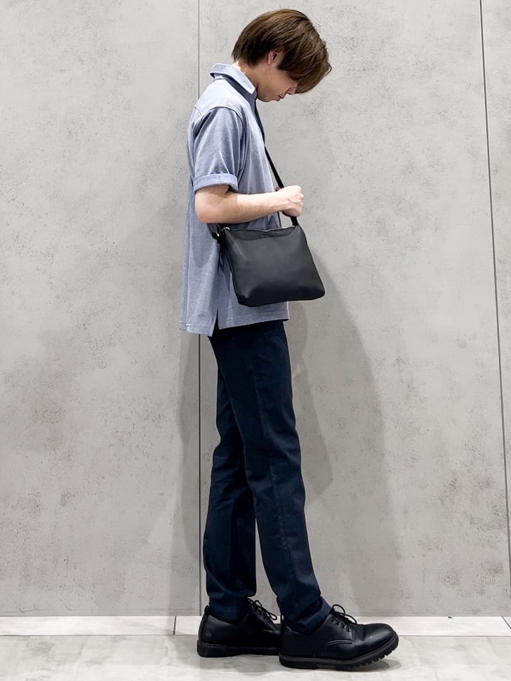 SHI-MAさんの「THE SHOP TK｜サフィアーノミニサコッシュ」を使ったコーディネート