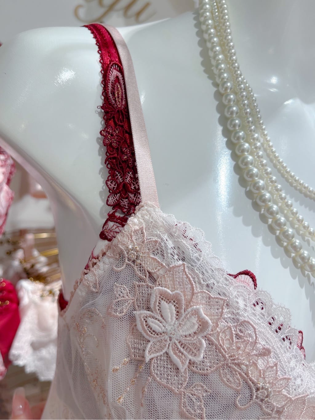 Hisaeさんの「Risa Magli｜スカイラー ブラジャー（E-F）＜V Make Type＞」を使ったコーディネート