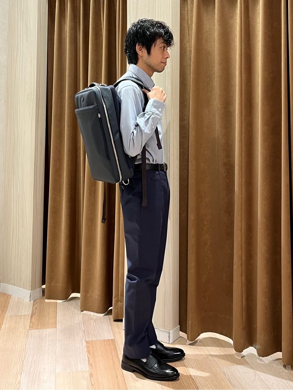 URAさんの「TAKEO KIKUCHI｜【全7サイズ&times;8色展開！】トップマルチヘリンボン パンツ」を使ったコーディネート
