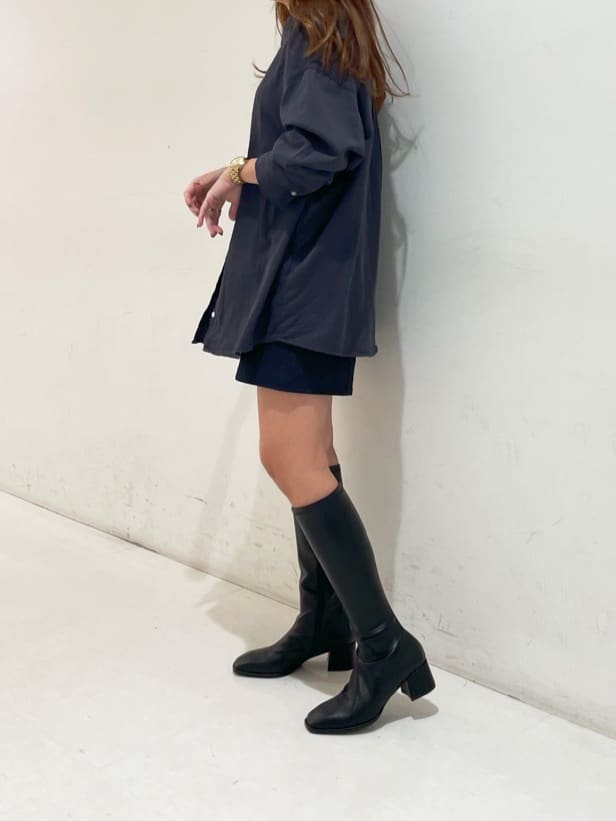 maiさんの「ESPERANZA｜スクエアトゥロングブーツ【ロングセラー／歩きやすい／ローヒール／ストレッチ／サイドジップ／着脱簡単／」を使ったコーディネート