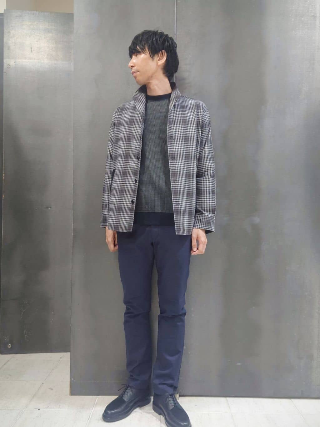 kawamuさんの「TAKEO KIKUCHI｜【全7サイズ&times;8色展開！】トップマルチヘリンボン パンツ」を使ったコーディネート