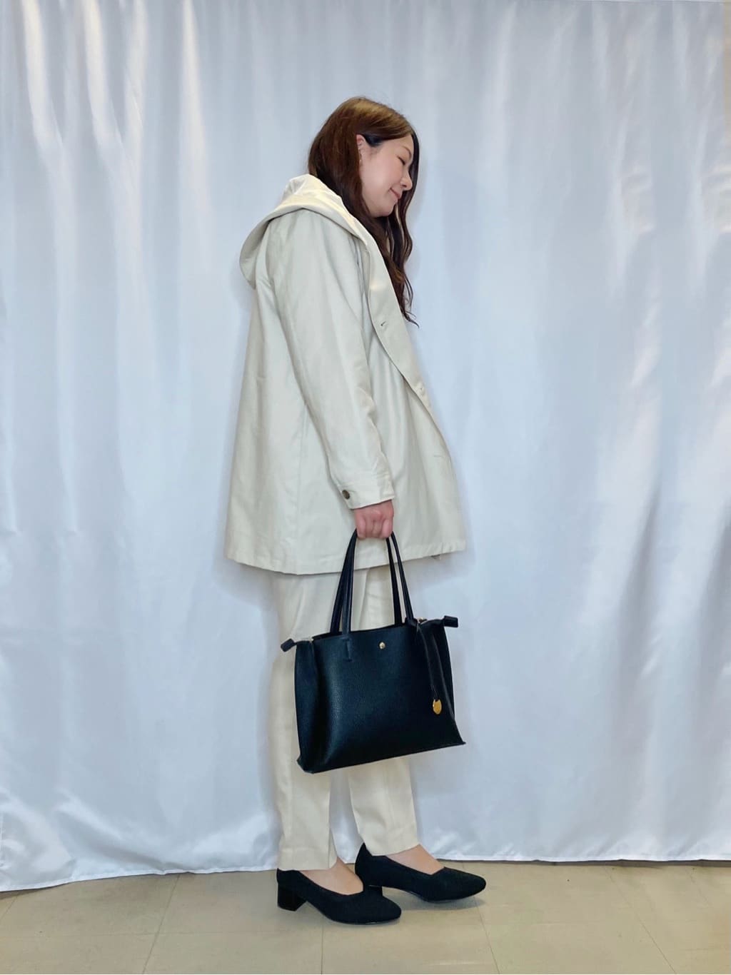 Ayaさんの「SHOO･LA･RUE｜【洗える/SS-3L】すっきりキレイにかっこよく 大人のテーパードパンツ」を使ったコーディネート