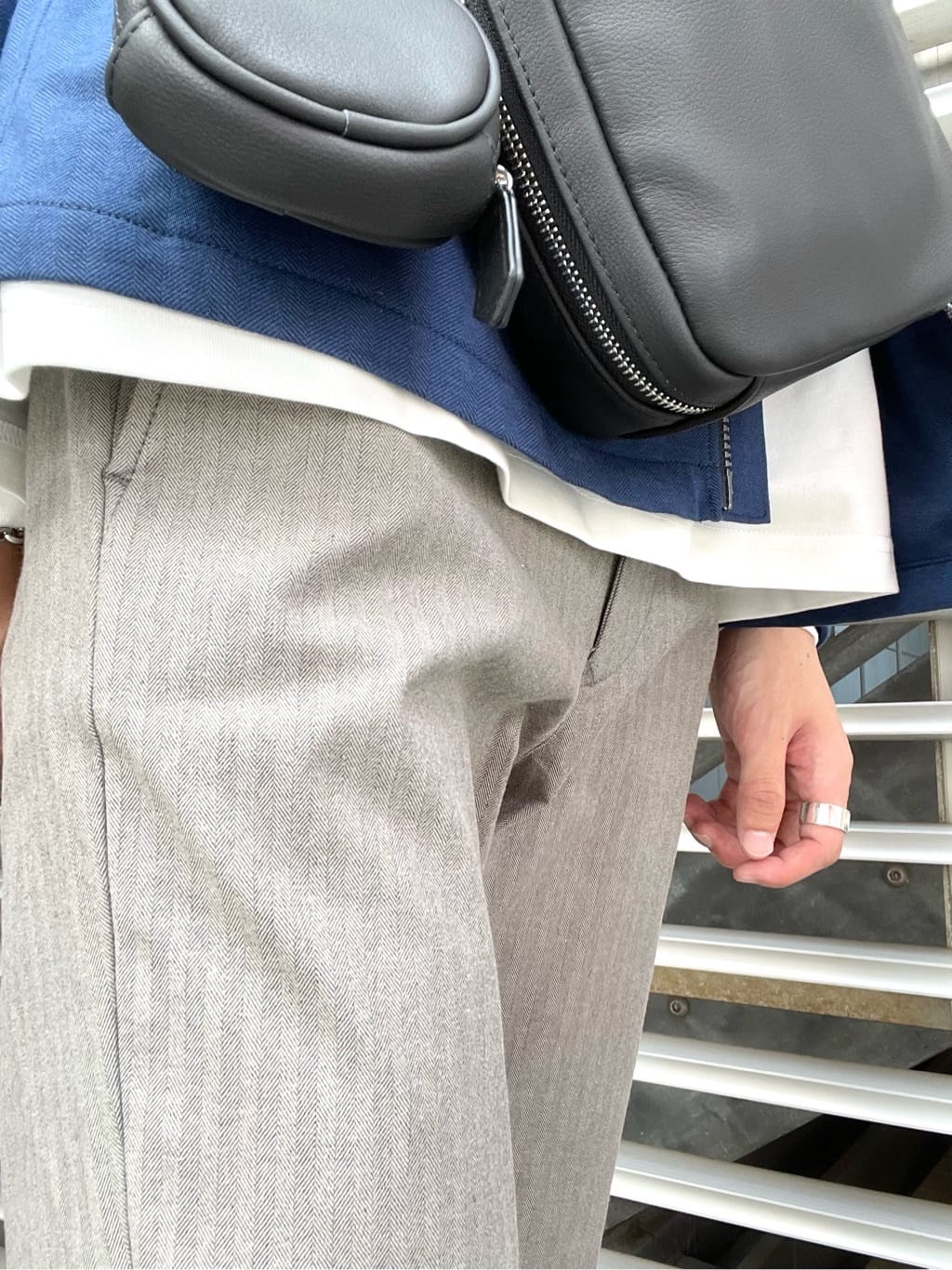 Seiyaさんの「TAKEO KIKUCHI｜【Made in JAPAN】播州織 ヘリンボン ストレート パンツ」を使ったコーディネート