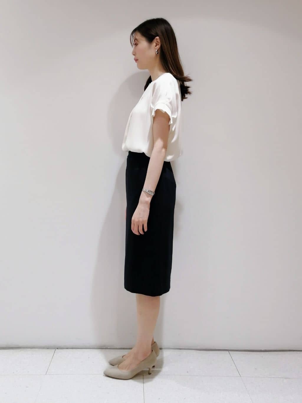 ayanoさんの「INDIVI｜【洗える/UVケア/エコ/日本製】ストレッチノーカラージャケット」を使ったコーディネート