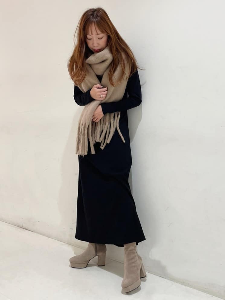 maiさんの「ESPERANZA｜アレンジしやすい250cm カラフルボリュームストールマフラー　累計販売約5000枚【防寒／マフラー」を使ったコーディネート