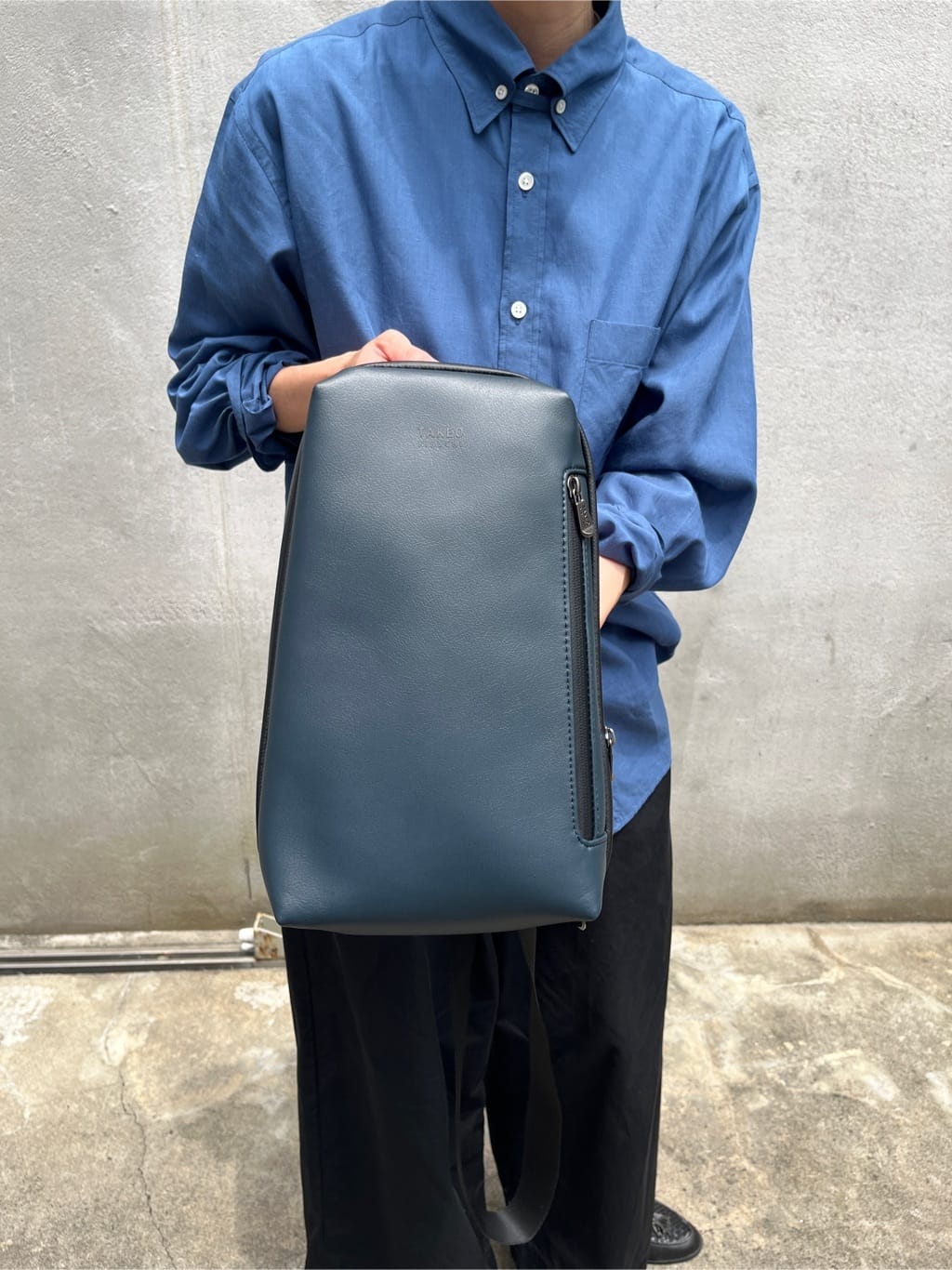 神野（jinno）さんの「TAKEO KIKUCHI｜【撥水】ライトウェイト ボディバッグ」を使ったコーディネート